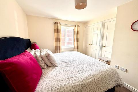 40 Deer Close, Grange Park, Northampton, NN4 5DN