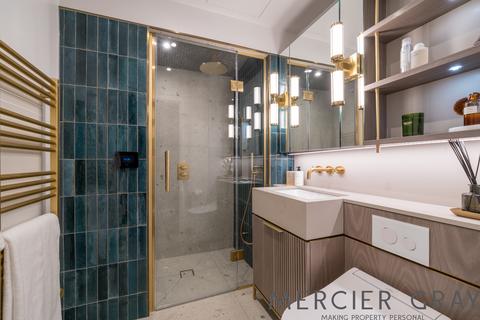 1 bedroom flat for sale, Chalk Farm Road, London NW1