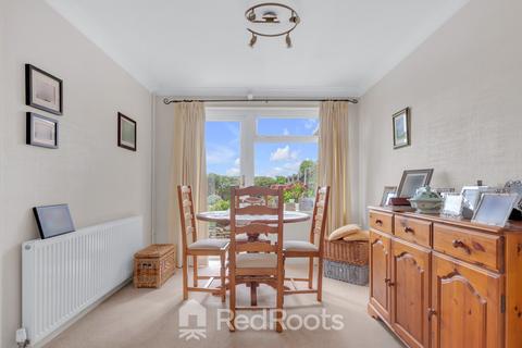 49 Ambleside Crescent, Sprotbrough, Doncaster, DN5 7PR