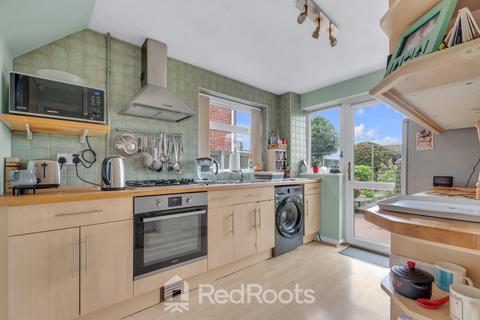 49 Ambleside Crescent, Sprotbrough, Doncaster, DN5 7PR