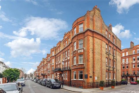 4 bedroom flat for sale, Wynnstay Gardens, London W8