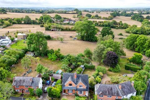 undefined, Weavers Hill, Hunt End, B97