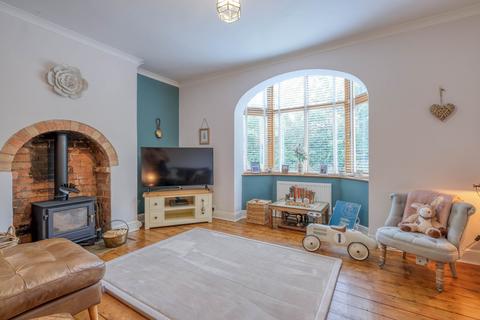 undefined, Weavers Hill, Hunt End, B97