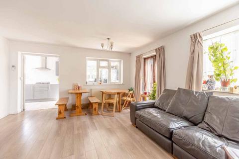 27a Beech Close, West Drayton, UB7 9LQ