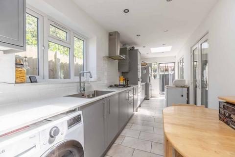 27a Beech Close, West Drayton, UB7 9LQ
