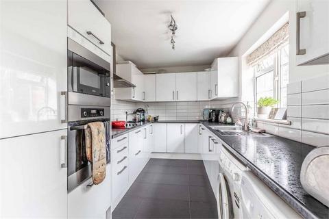 1a Frays Close, West Drayton, UB7 7NH