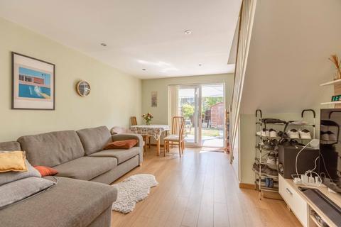 4 Milburn Drive, West Drayton, UB7 8QQ