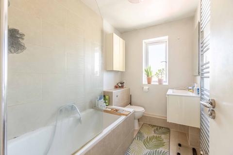 4 Milburn Drive, West Drayton, UB7 8QQ