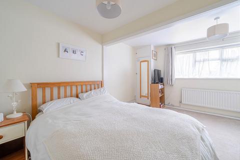 18 The Glebe, West Drayton, UB7 9JF
