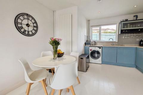 26 Glanbran Road, Birchgrove, Swansea, SA7 9PD
