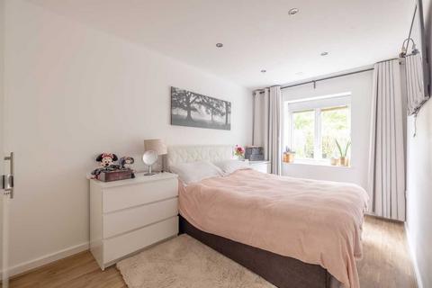 undefined, Park Lodge Avenue, West Drayton UB7