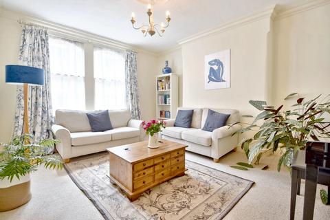 1 bedroom flat for sale, Highgate Road, Kentish Town, London NW5