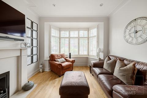 4 bedroom semi-detached house for sale, Oakwood Park Road, London, N14