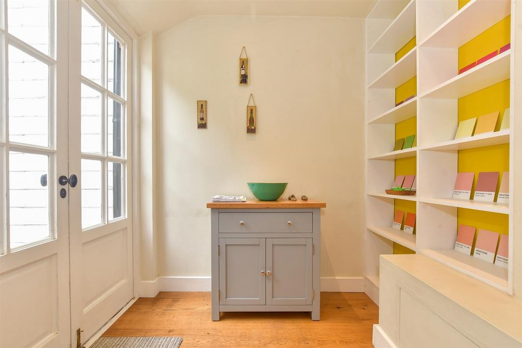 Internal Lifestyle Photograph