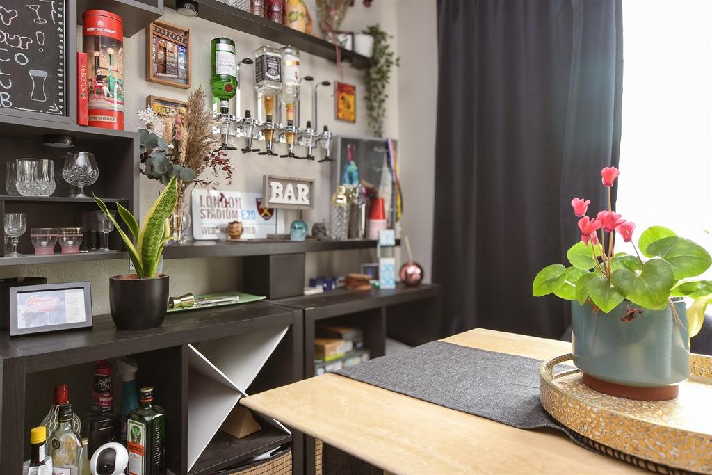 Internal Lifestyle Photograph