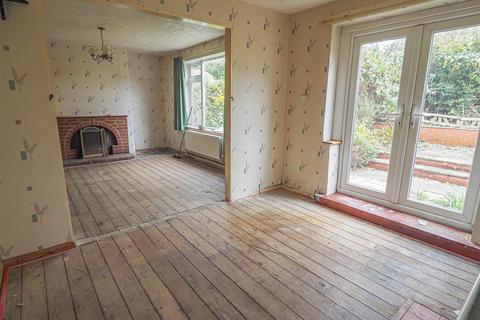 3 bedroom semi-detached house for sale, Woodville Road, Hartshorne DE11