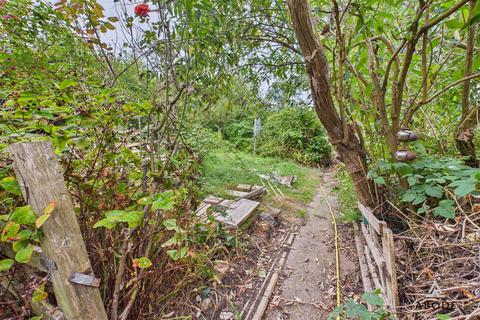 3 bedroom semi-detached house for sale, Woodville Road, Hartshorne DE11
