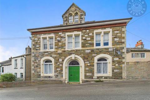 undefined, “Maisonette living in Launceston with space & convenience.”