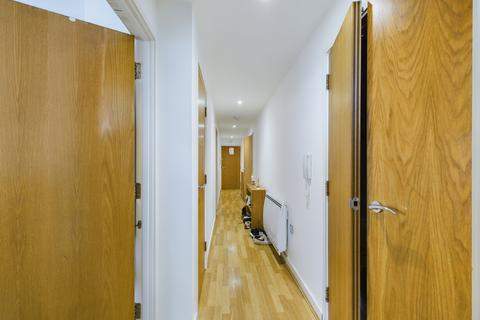2 bedroom flat for sale, Cross Street, Portsmouth PO1