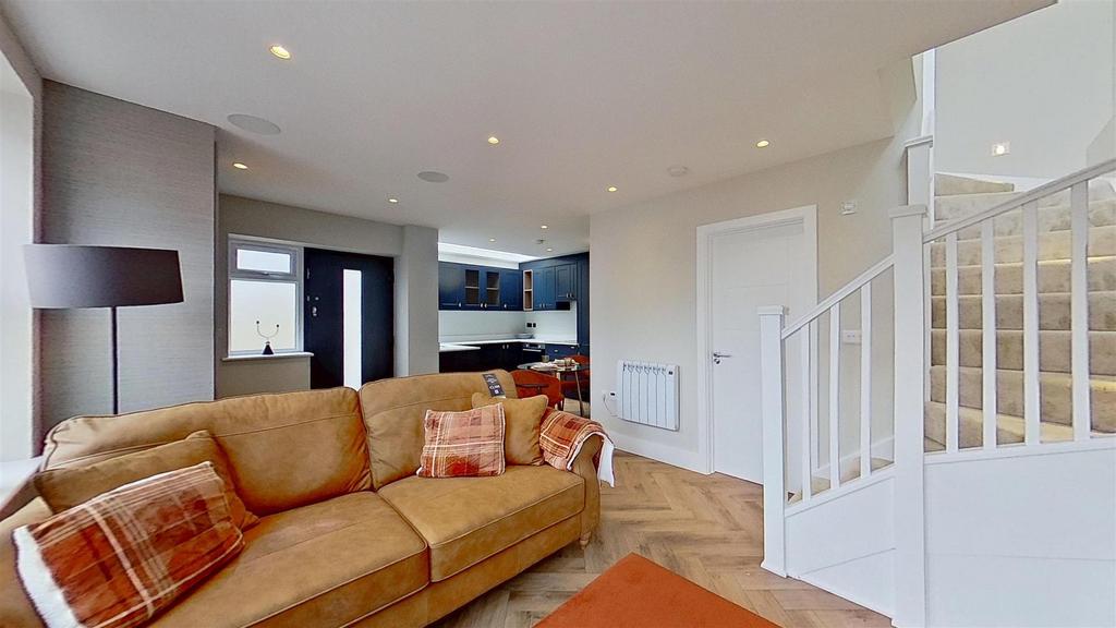 1a-Standen-Road-08262025 182625.jpg
