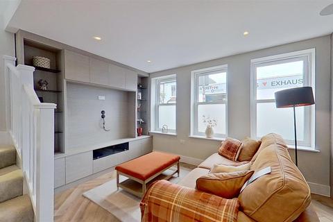 undefined, Standen Road, London