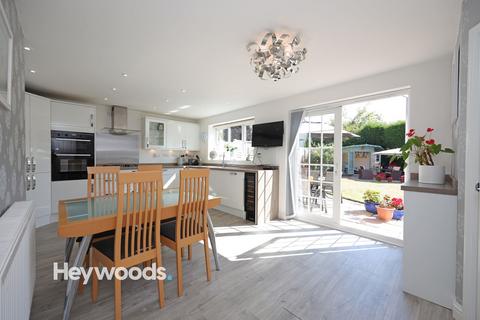 5 bedroom detached house for sale, Bluebell Drive, Seabridge, Newcastle under Lyme