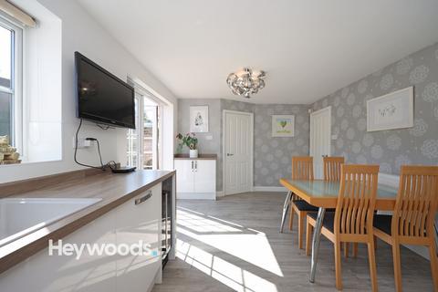 5 bedroom detached house for sale, Bluebell Drive, Seabridge, Newcastle under Lyme