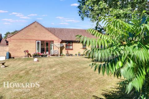 2 bedroom semi-detached bungalow for sale, Marlborough Court, Oulton Broad