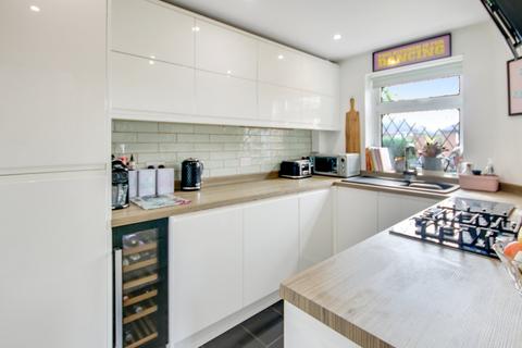 1 Aviary Way, Crawley Down, Crawley, RH10 4XR