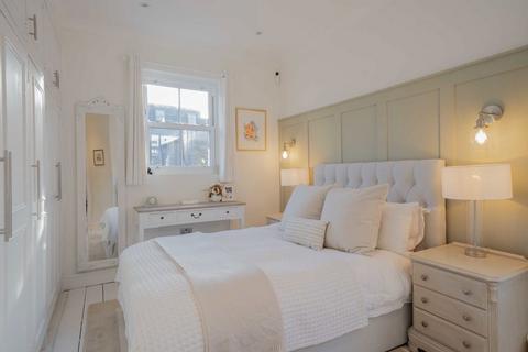 2 bedroom flat for sale, Querrin Street, London SW6