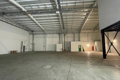 Industrial unit to rent, 8­-9 Lismirrane Industrial Park, Elstree Road Elstree WD6 3EE