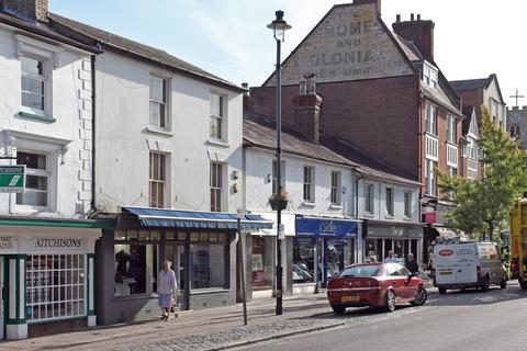 Retail property (high street) to rent, 152 High St Berkhamsted HP4 3AT