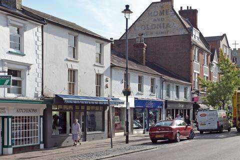 Retail property (high street) to rent, 152 High St Berkhamsted HP4 3AT