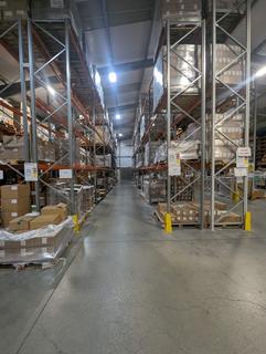 Warehouse to rent, Selborne Rd Alton GU34 3NB