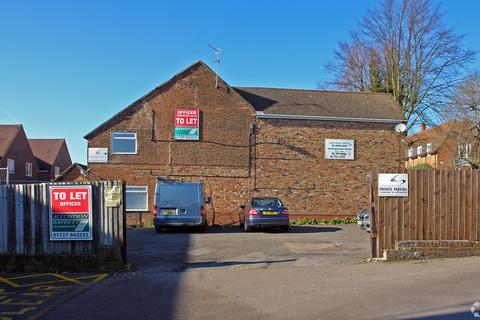 Office to rent, Holywell Hl St Albans AL1 1EX