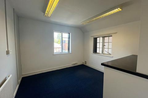 Office to rent, 35 Woodside Rd Amersham HP6 6AA