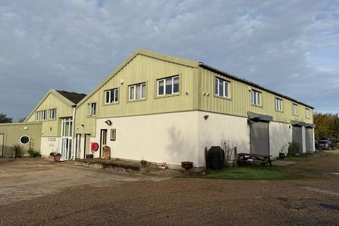 Distribution warehouse to rent, Mill Ln Pulborough RH20 1LA
