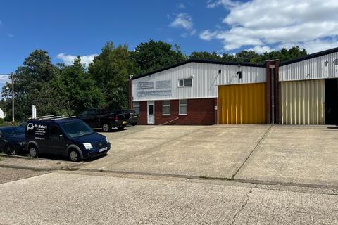 Warehouse to rent, Unit 1 Gillmans Industrial Estate, Natts Ln Billingshurst RH14 9EZ