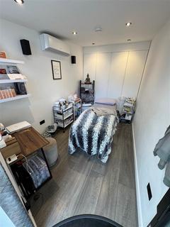 Industrial development to rent, 92A Forest Rd Loughton IG10 1EQ