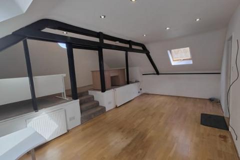 Office to rent, 69 Primrose Hill Kings Langley WD4 8HX