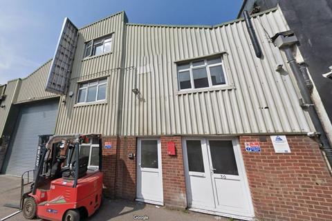Industrial development to rent, Wadsworth Rd Greenford UB6 7JZ