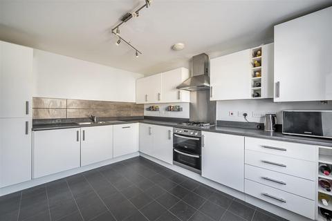 undefined, Lyons Court, Newquay TR7