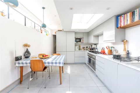20 Sandycoombe Road, Twickenham, TW1 2LX