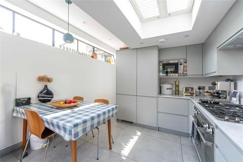 20 Sandycoombe Road, Twickenham, TW1 2LX