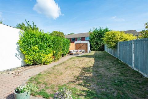71 Borkwood Way, Orpington, BR6 9PE