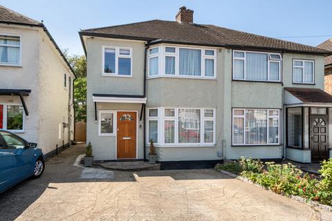 Braycourt Avenue, Walton On Thames, Surrey, KT12