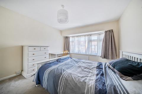 3 bedroom semi-detached house for sale, Braycourt Avenue, Walton On Thames, Surrey, KT12