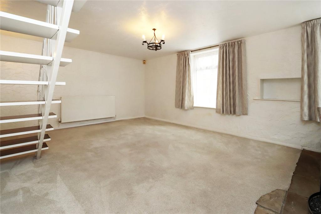 Living Room Pic 3