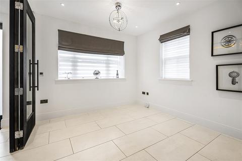 undefined, Newberries Avenue, Radlett