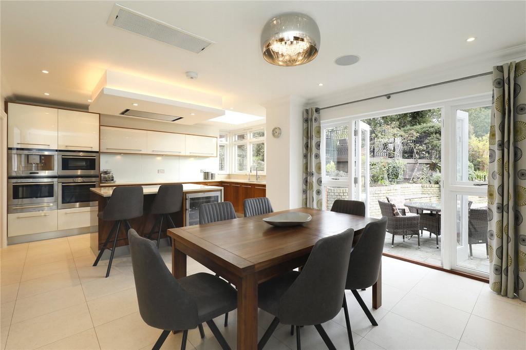 Kitchen/Dining